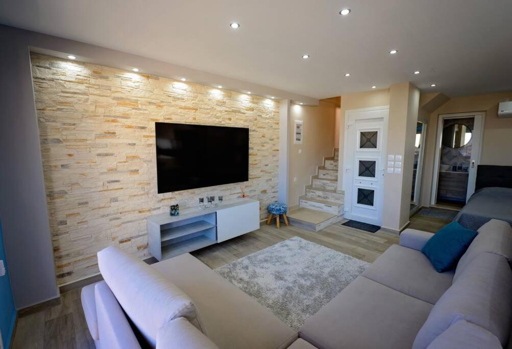 Lia's Apartment